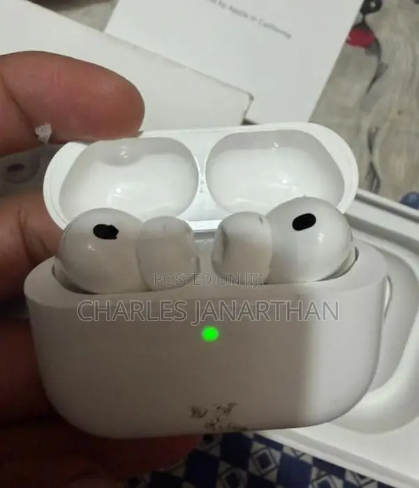 Apple AirPods Pro 3 (Used)