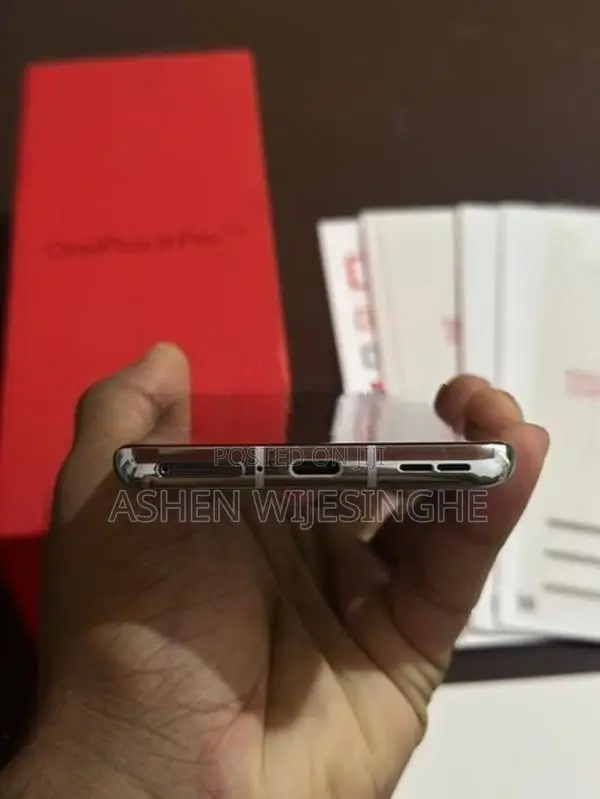 OnePlus 9 Pro (Used)