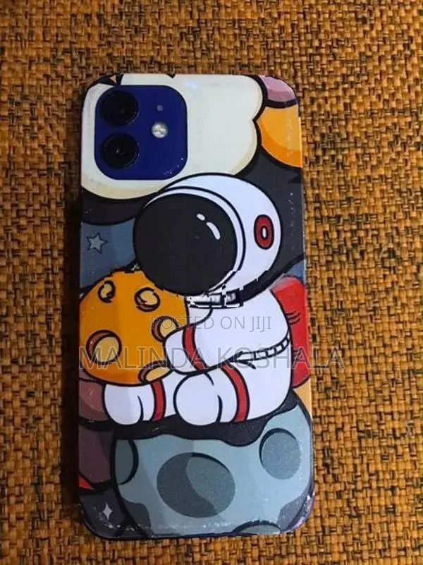 Apple iPhone 12 (Used)