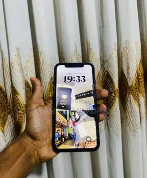 Apple iPhone XR (Used)