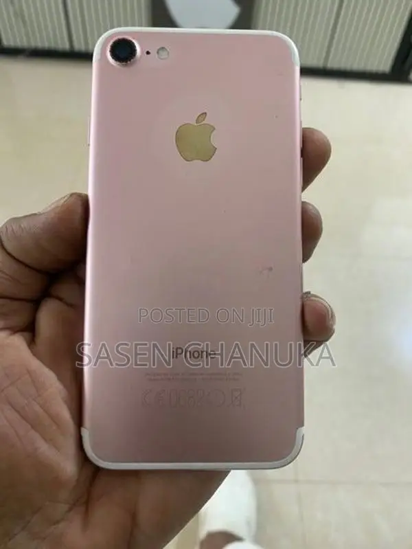 Apple iPhone 7 32gb (Used)