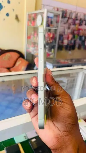 Apple iPhone 12 128GB (Used)