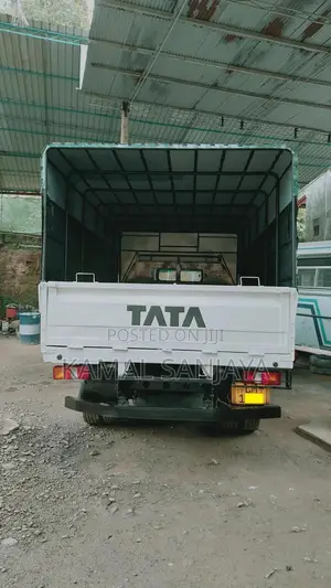 Tata Ultra 612 Lorry - Sale