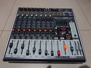 Behringer Xenyx X1222 USB Mixer