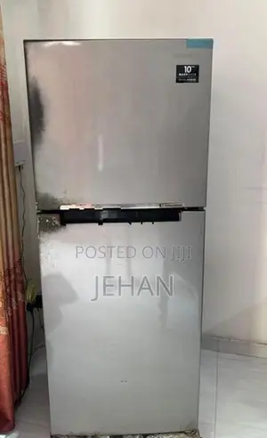 Samsung Digital Inverter Refrigerator 203L (Gross 216L)