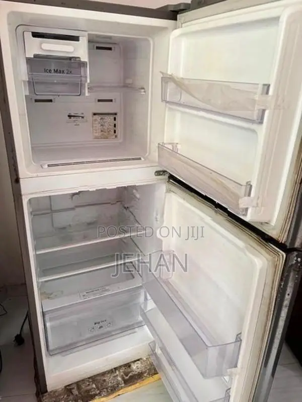 Samsung Digital Inverter Refrigerator 203L (Gross 216L)