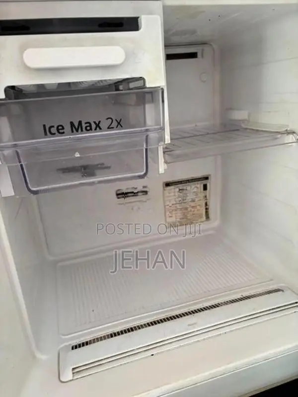 Samsung Digital Inverter Refrigerator 203L (Gross 216L)