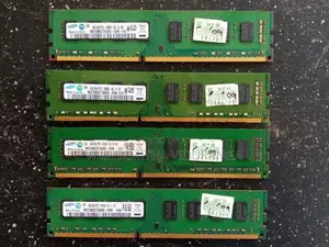 Samsung DDR3 4GB 4 RAMs