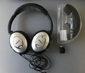 Bose QC@ Quiet Conmfort Acoustic Noise Cancelling Headphones