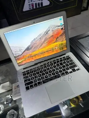 Apple Macbook Air
