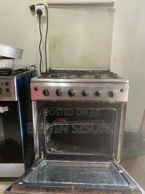 4 Burner Cooker with Oven