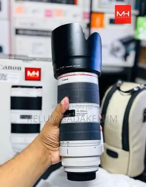 Canon EF 70.200mm 2.8f L is lll USM Lens