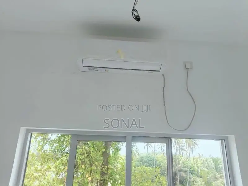 GREE 9000BTU Non-Inverter Air Conditioner