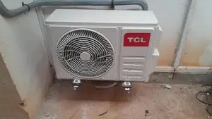 12000BTU NON INVERTER AIR CONDITIONER TCL
