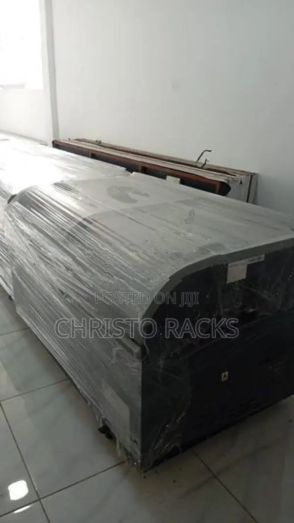 500L Curved Freezer