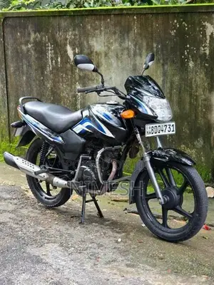 TVS Metro 2016