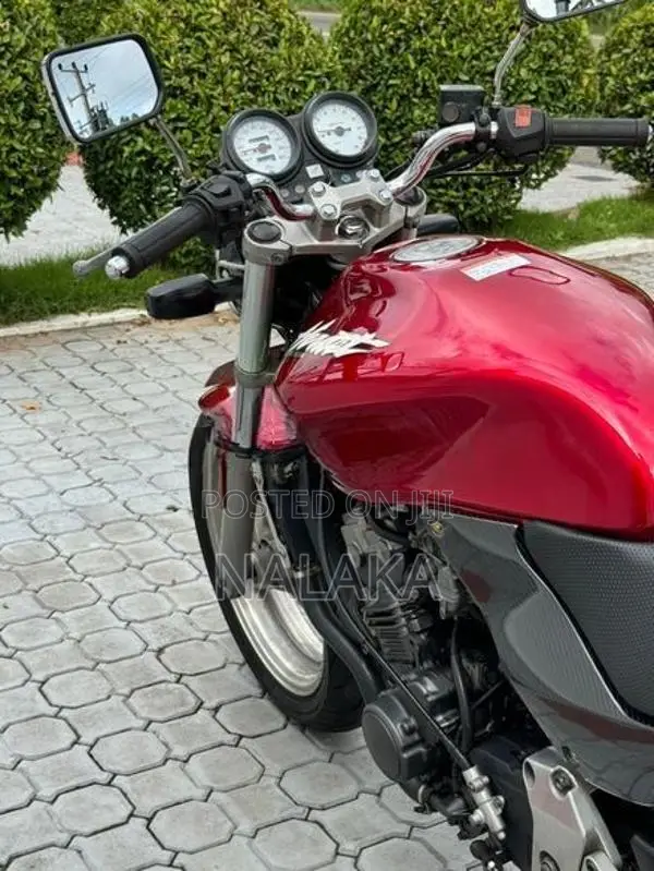 Honda Hornet 2012
