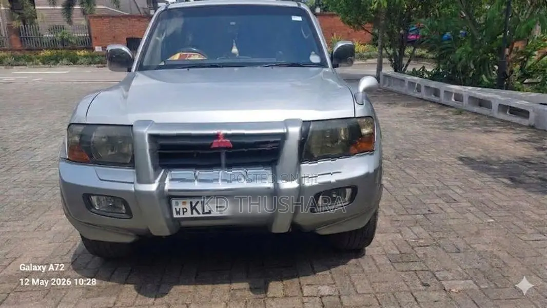 Mitsubishi Montero 2002