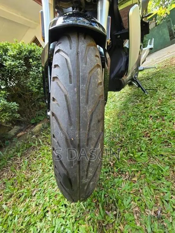 Vmoto Street Hunter 2025
