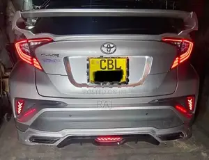 Toyota CHR NGX50 2017