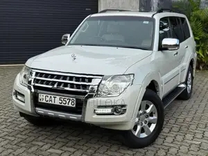 Mitsubishi Montero GLS 3.0L V6 petrol 2016