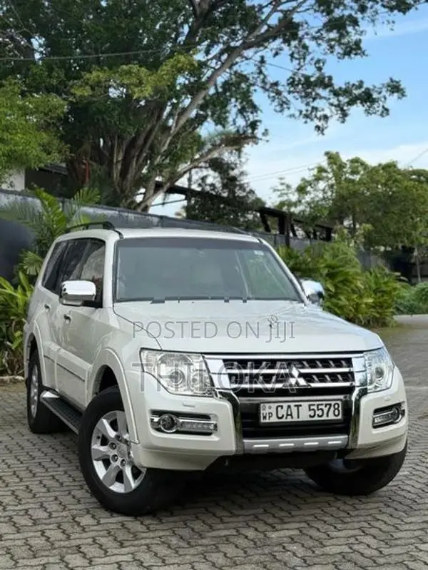 Mitsubishi Montero GLS 3.0L V6 petrol 2016