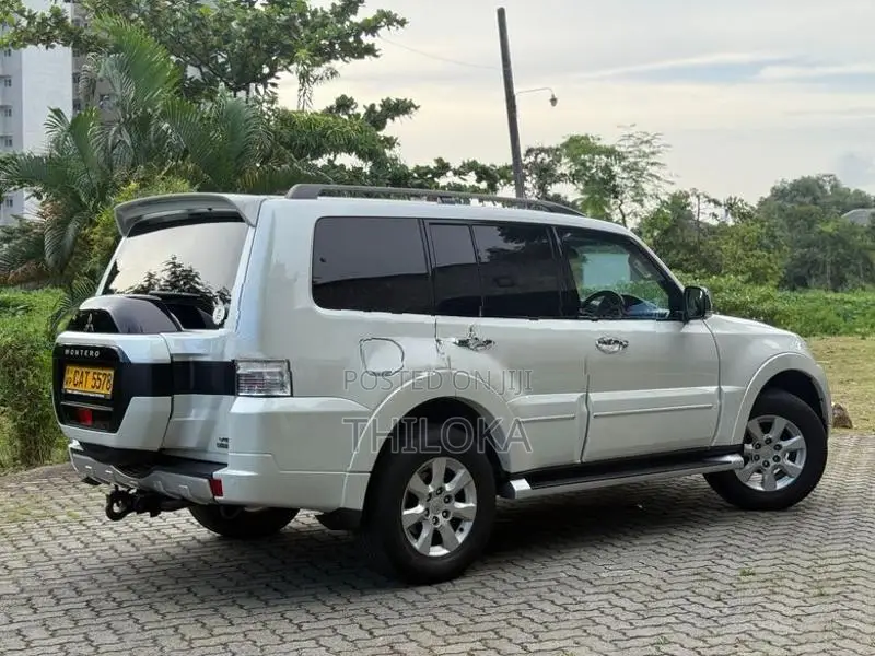 Mitsubishi Montero GLS 3.0L V6 petrol 2016