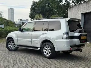 Mitsubishi Montero GLS 3.0L V6 petrol 2016
