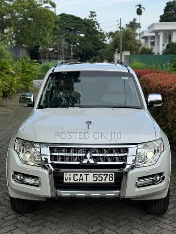 Mitsubishi Montero GLS 3.0L V6 petrol 2016