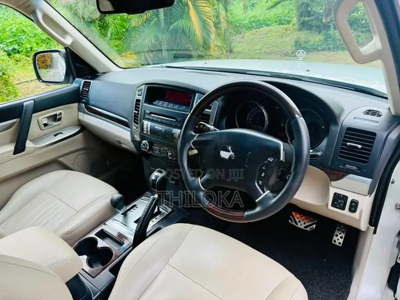 Mitsubishi Montero GLS 3.0L V6 petrol 2016