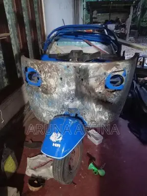 Bajaj RE Thattuwa