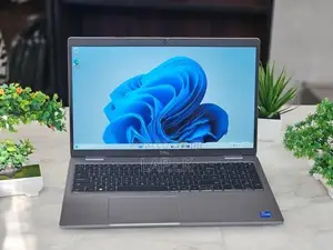 Dell Core i7 1185G7–11th Gen 15.6″FullHD 16GB RAM 512GB SSD