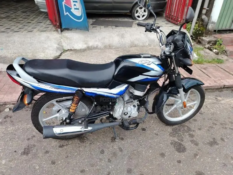Bajaj CT100 2025