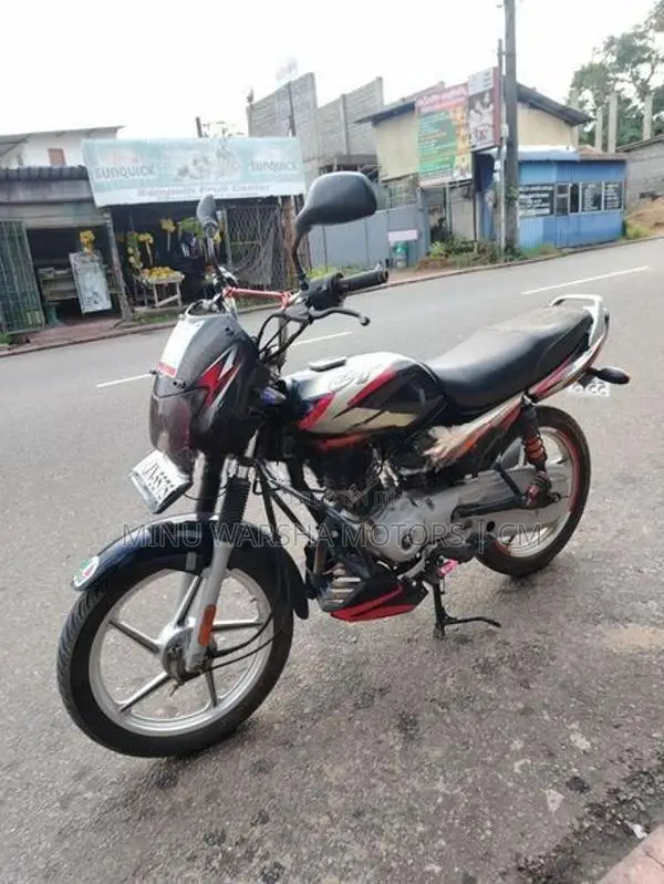 Bajaj CT100 2025