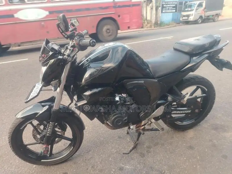 Yamaha FZ S 2017