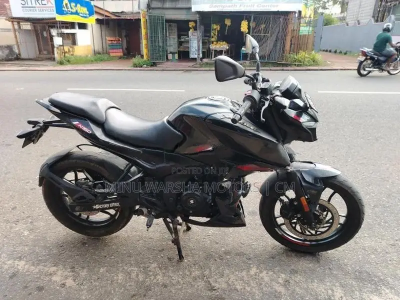 Bajaj Pulsar N160 2025