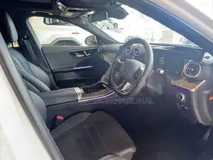 Mercedes Benz C200 AMG Premium Plus 2024