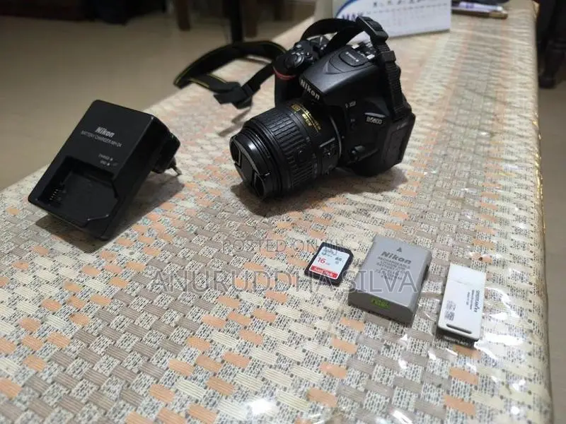 Nikon D5600 DSLR