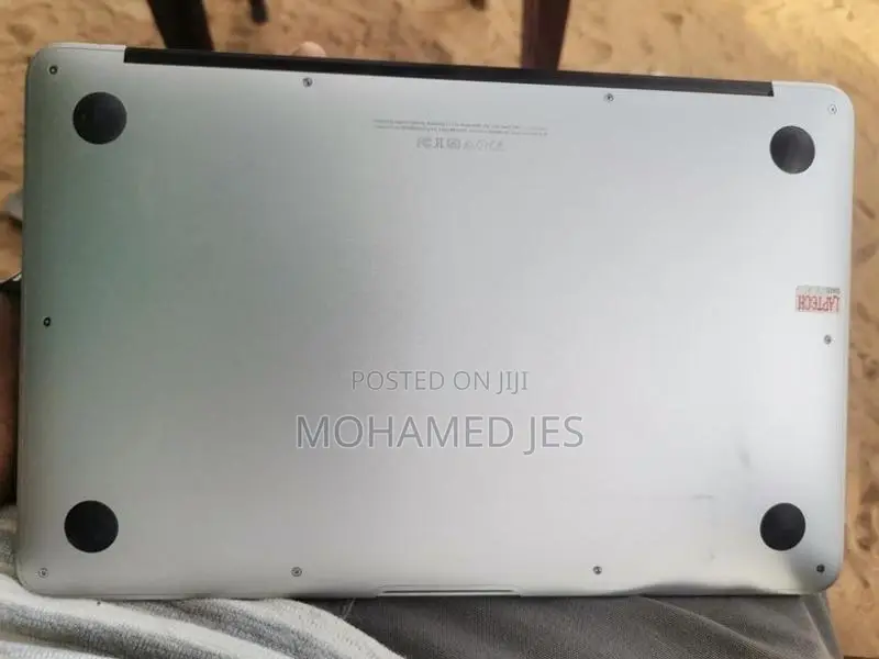 Apple Macbook Air