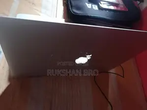 Apple Macbook Air