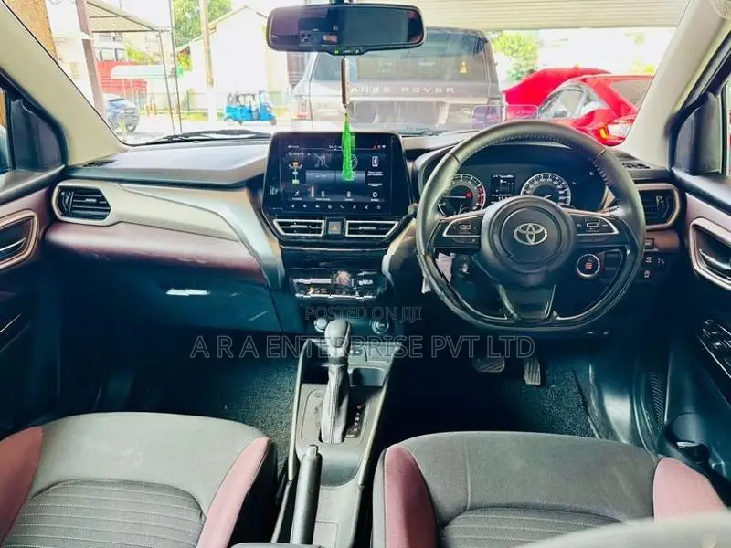 Toyota Taisor V Turbo Urban Cruise 2025
