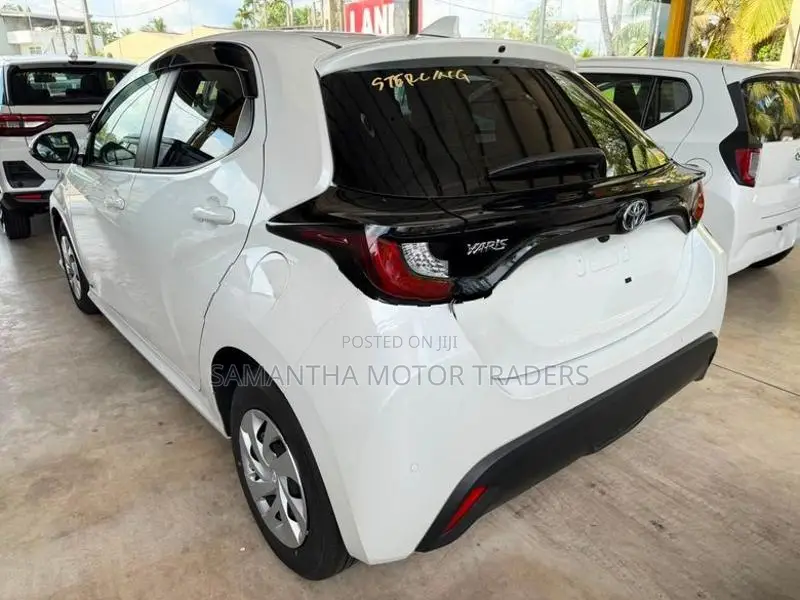 Toyota Yaris X Grade 2025