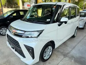 Toyota Roomy G Grade 2024