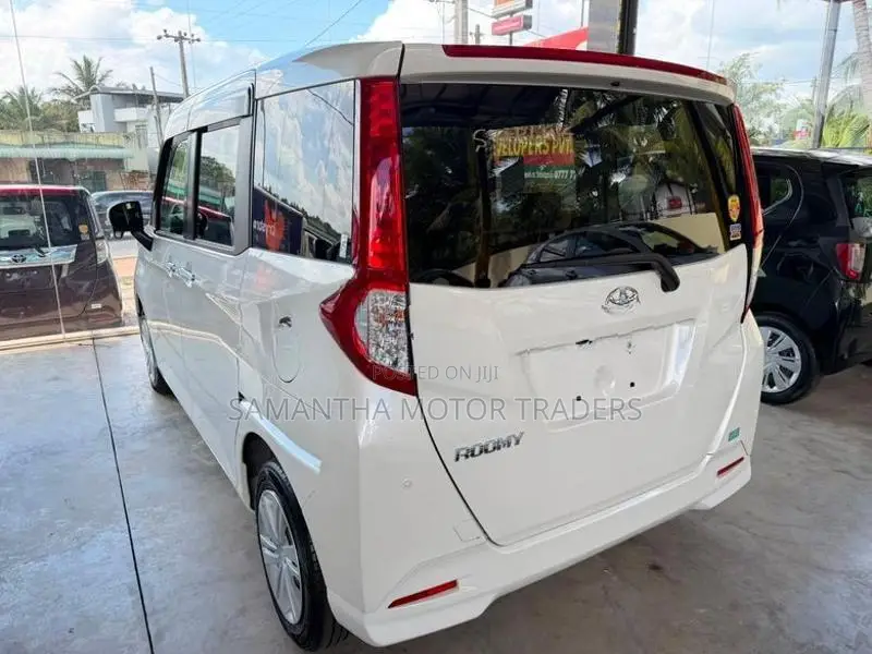 Toyota Roomy G Grade 2024