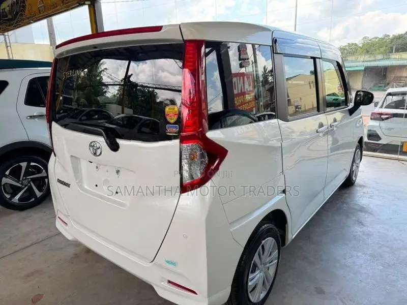 Toyota Roomy G Grade 2024