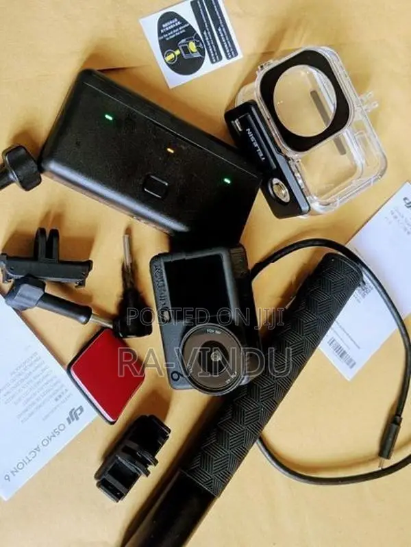 DJI Osmo Action 6 Adventure Combo