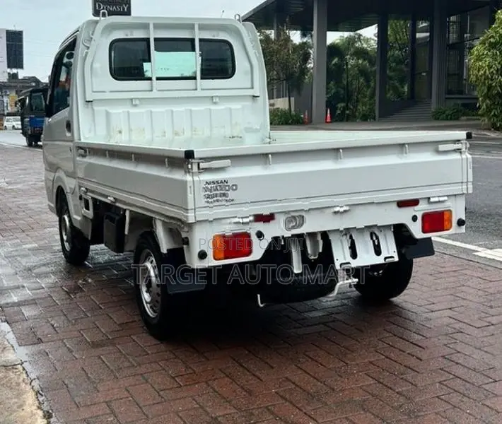 Nissan Clipper Truck 2024