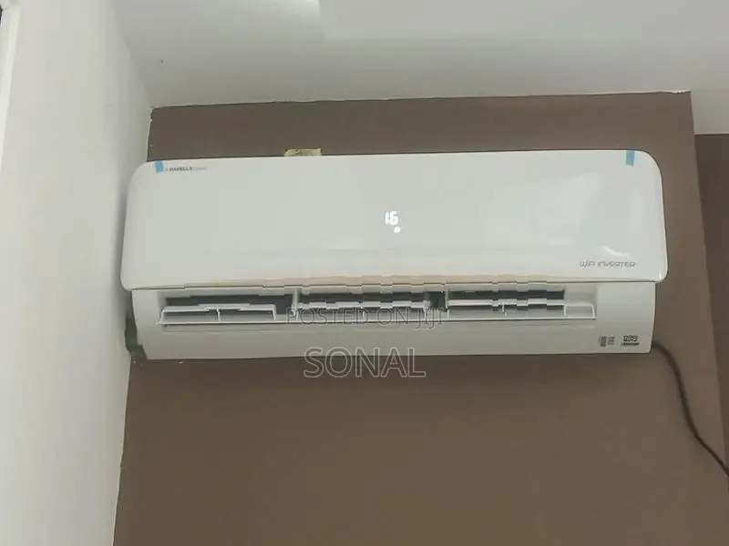 LLOYD 12000 BTU Smart Inverter Air Conditioner Element Series