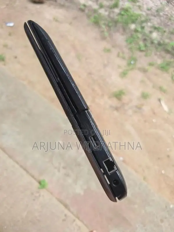 Toshiba L50 A Laptop