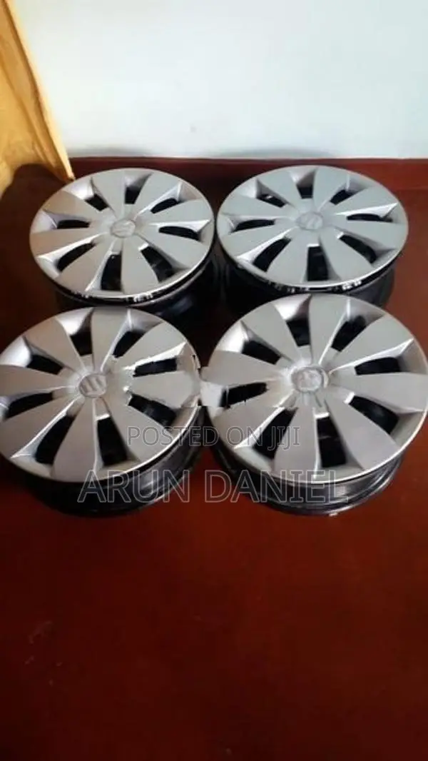 14 inch Suzuki Wagon R FX Rim Set with wheel Cups